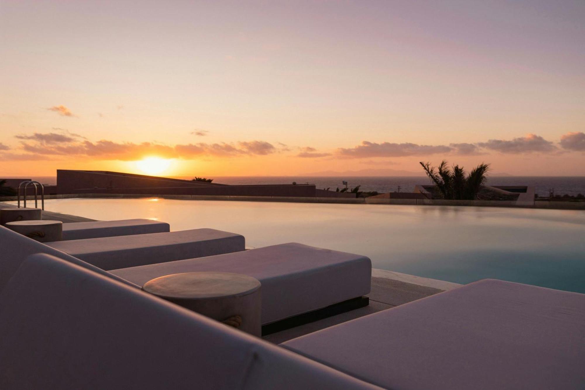 Hotel Domes Novos Santorini, Autograph Collection Oia  Exterior foto