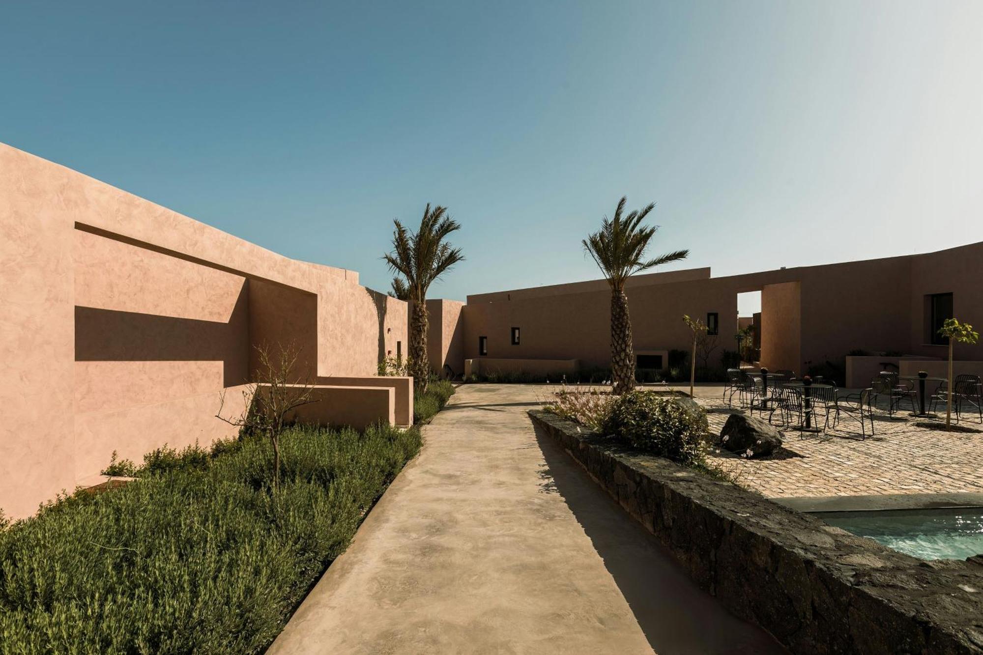Hotel Domes Novos Santorini, Autograph Collection Oia  Exterior foto