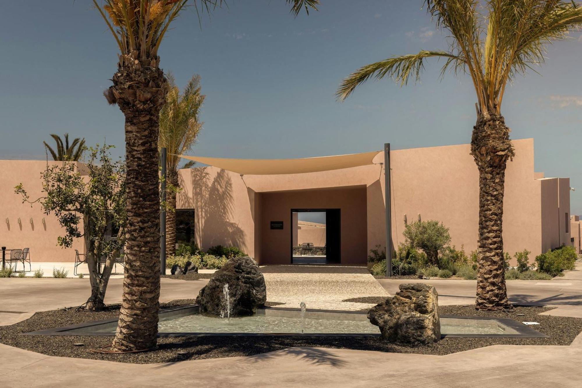 Hotel Domes Novos Santorini, Autograph Collection Oia  Exterior foto